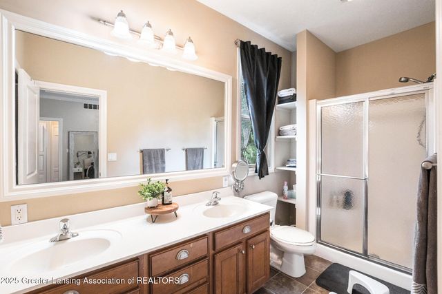 2403 W Gallant Fox Way, St. Johns, MI 48879