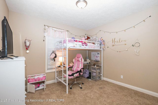 2403 W Gallant Fox Way, St. Johns, MI 48879