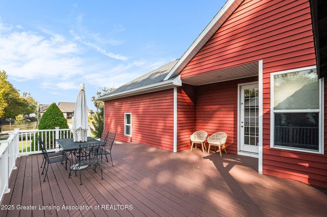 2403 W Gallant Fox Way, St. Johns, MI 48879