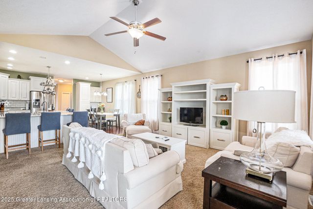 2403 W Gallant Fox Way, St. Johns, MI 48879