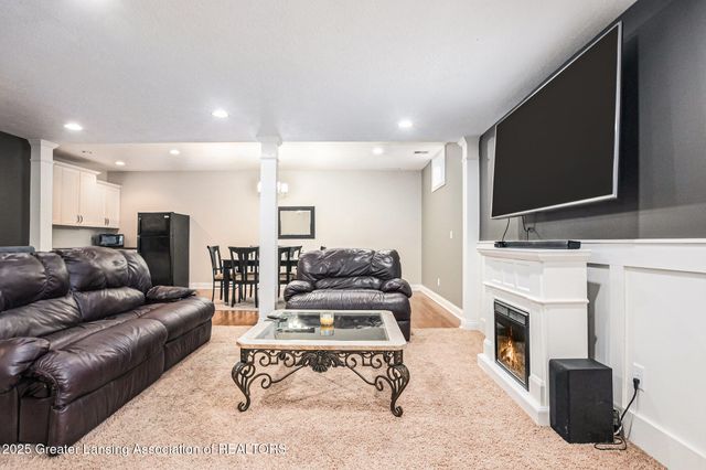 2403 W Gallant Fox Way, St. Johns, MI 48879