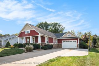 2403 W Gallant Fox Way, St. Johns, MI 48879