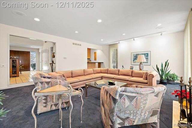 4539 Middleton Court, West Bloomfield Charter Township, MI 48323