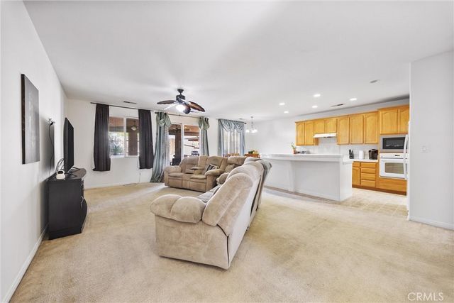 5303 Tangerine Dream, Bakersfield, CA 93311