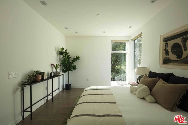 944 N Stanley Avenue 1, West Hollywood, CA 90046