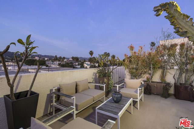 944 N Stanley Avenue 1, West Hollywood, CA 90046