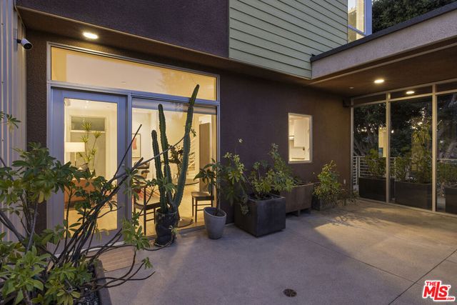 944 N Stanley Avenue 1, West Hollywood, CA 90046