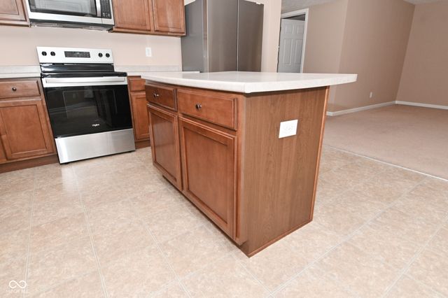 4725 Ladywood Cliffs Court, Indianapolis, IN 46226