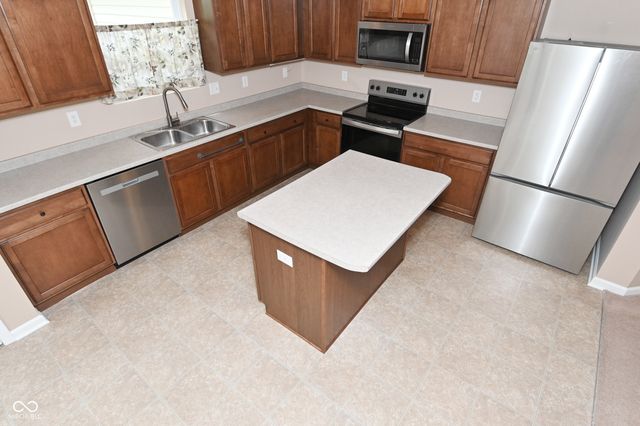 4725 Ladywood Cliffs Court, Indianapolis, IN 46226