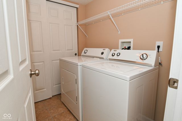 4725 Ladywood Cliffs Court, Indianapolis, IN 46226