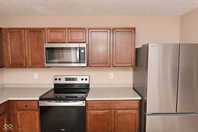 4725 Ladywood Cliffs Court, Indianapolis, IN 46226