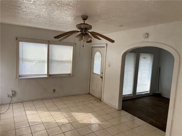 2218 Prescott St, Corpus Christi, TX 78404