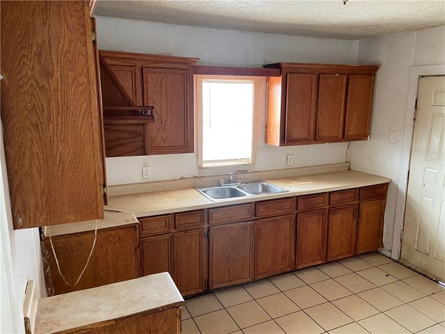 2218 Prescott St, Corpus Christi, TX 78404