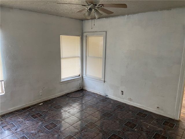 2218 Prescott St, Corpus Christi, TX 78404