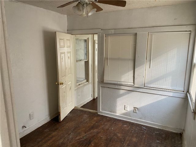 2218 Prescott St, Corpus Christi, TX 78404