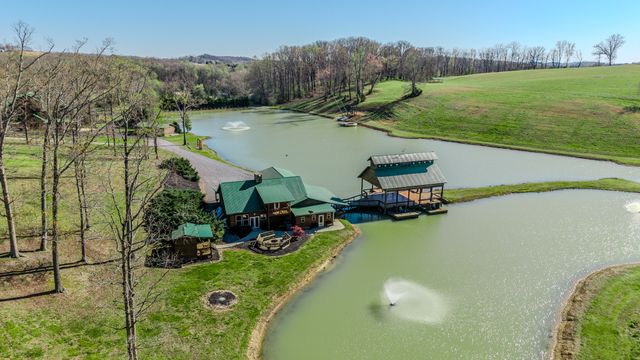 6720 Erie Rd, Sweetwater, TN 37874