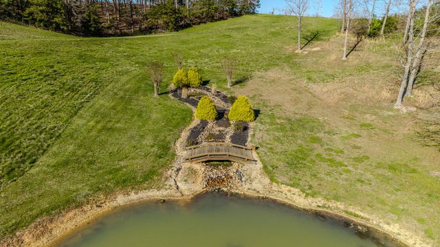 6720 Erie Rd, Sweetwater, TN 37874