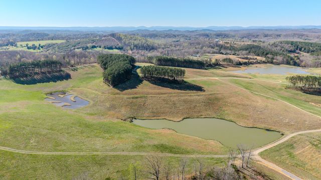 6720 Erie Rd, Sweetwater, TN 37874