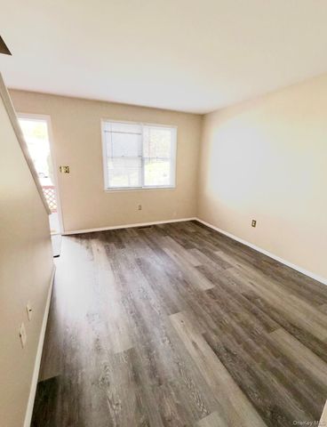 42 Krier Lane, Kiamesha Lake, NY 12751