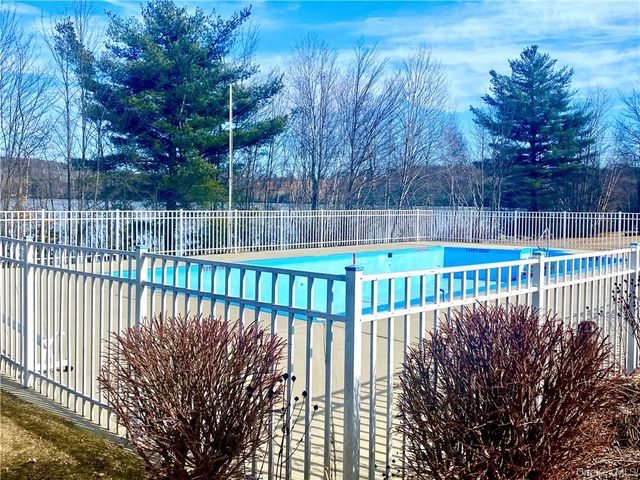 42 Krier Lane, Kiamesha Lake, NY 12751