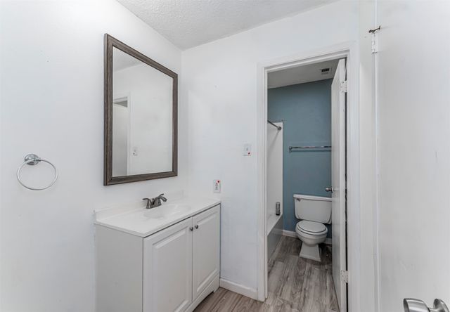 1402 S Carrier Parkway 309, Grand Prairie, TX 75051