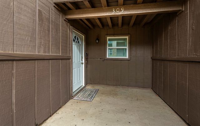 1402 S Carrier Parkway 309, Grand Prairie, TX 75051