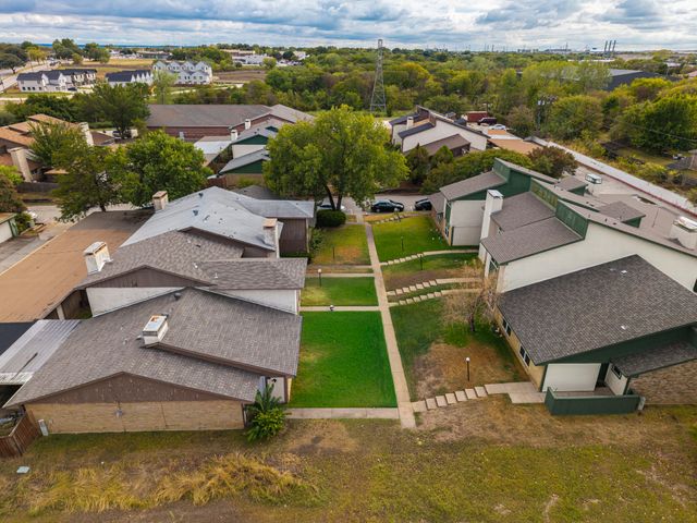 1402 S Carrier Parkway 309, Grand Prairie, TX 75051