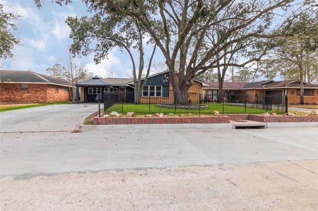 2717 Belmont Street, Dickinson, TX 77539
