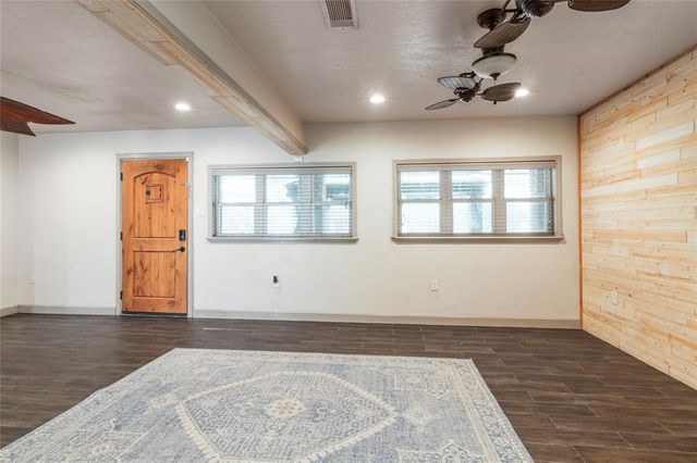 2717 Belmont Street, Dickinson, TX 77539