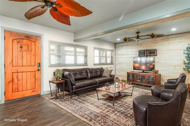 2717 Belmont Street, Dickinson, TX 77539