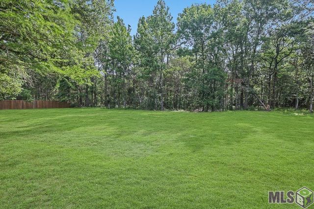 6720 Stoneshire Dr, Greenwell Springs, LA 70818