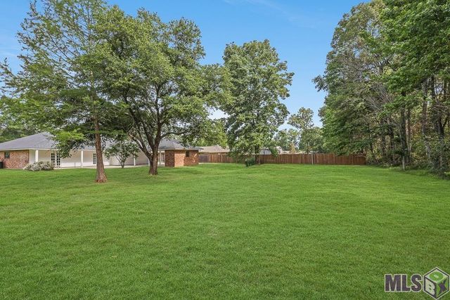 6720 Stoneshire Dr, Greenwell Springs, LA 70818