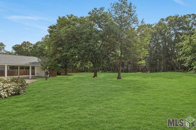 6720 Stoneshire Dr, Greenwell Springs, LA 70818