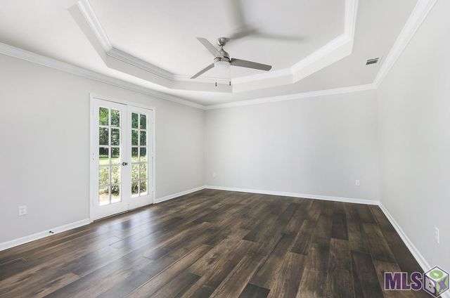 6720 Stoneshire Dr, Greenwell Springs, LA 70818