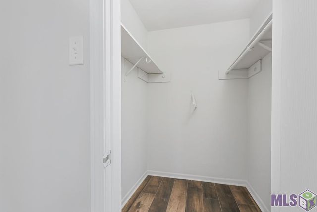 6720 Stoneshire Dr, Greenwell Springs, LA 70818