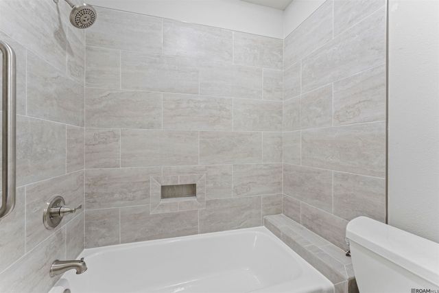 6720 Stoneshire Dr, Greenwell Springs, LA 70818