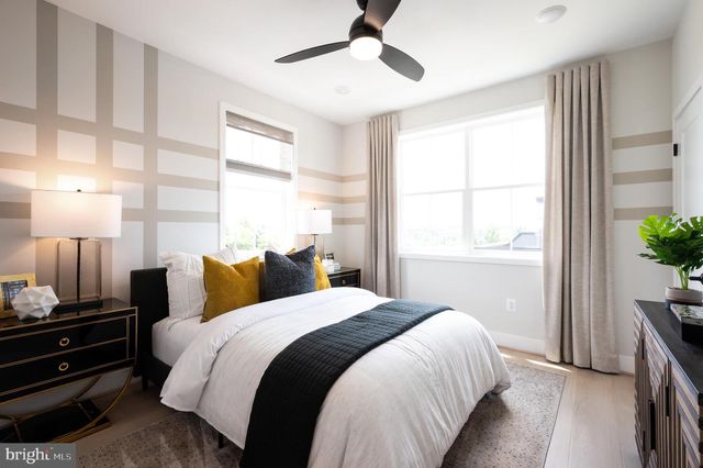 5963 JOSIAH HENSON PKWY, North Bethesda, MD 20852