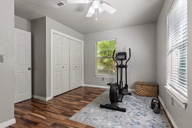 1502 E 5th Street, Fayetteville, AR 72701