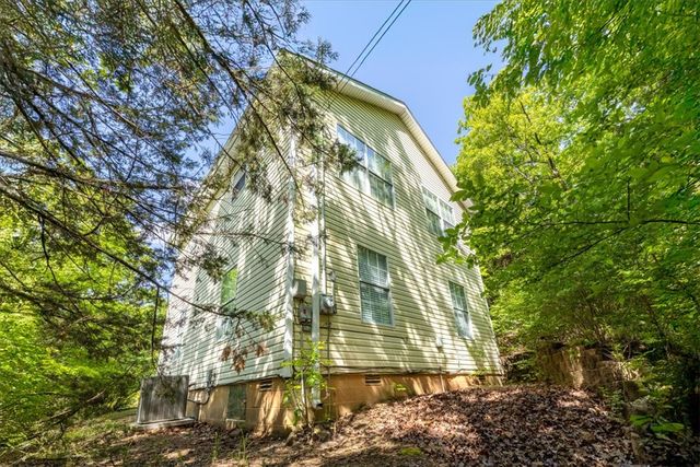 1502 E 5th Street, Fayetteville, AR 72701