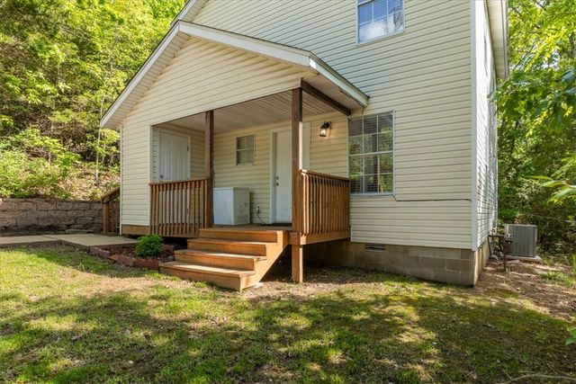 1502 E 5th Street, Fayetteville, AR 72701
