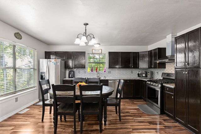 1502 E 5th Street, Fayetteville, AR 72701