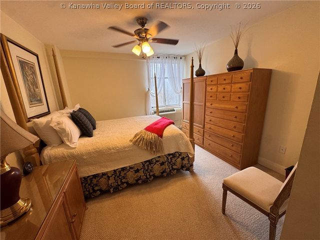 1800 Roundhill Road 1204, Charleston, WV 25314