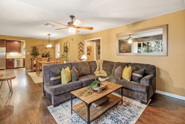 12615 Hilltop Ct, Pine Grove, CA 95665