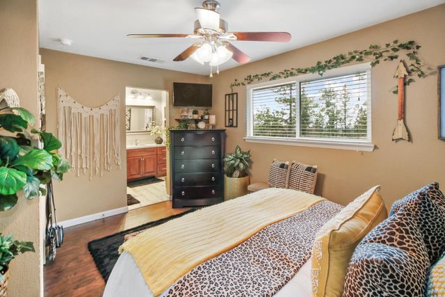 12615 Hilltop Ct, Pine Grove, CA 95665