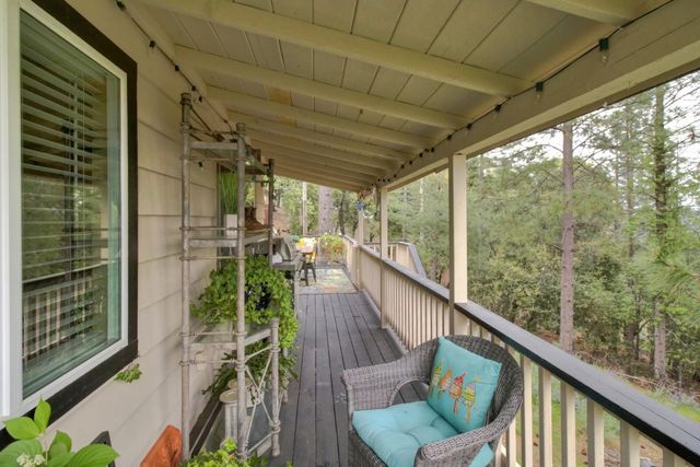 12615 Hilltop Ct, Pine Grove, CA 95665