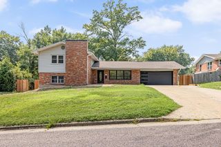 2610 SUMMIT RD, Columbia, MO 65203