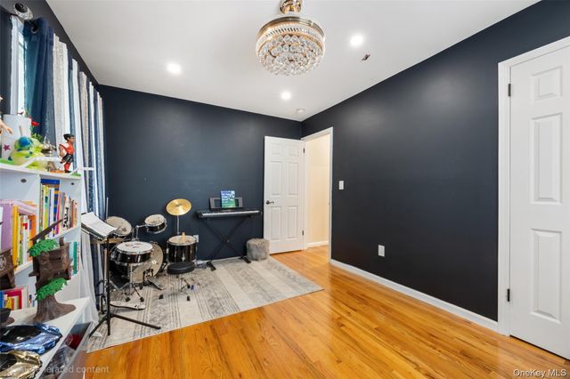 35 Grandview Avenue, Nanuet, NY 10954