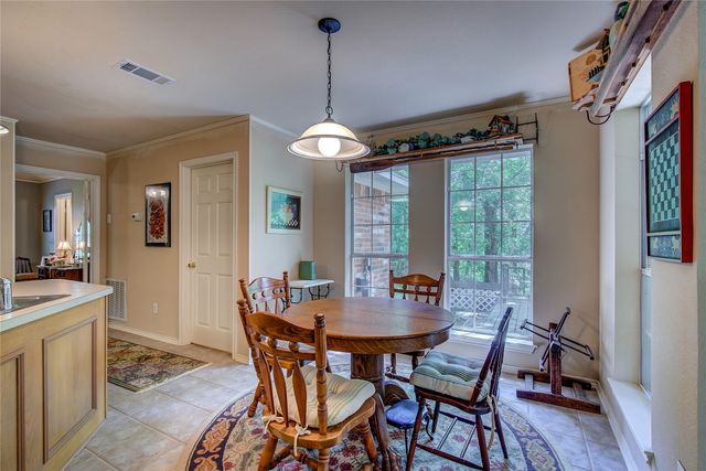 221 County Road 1946, Emory, TX 75440