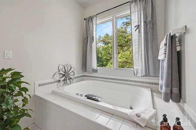 9899 Twelve Point Drive, Rockford, MI 49341