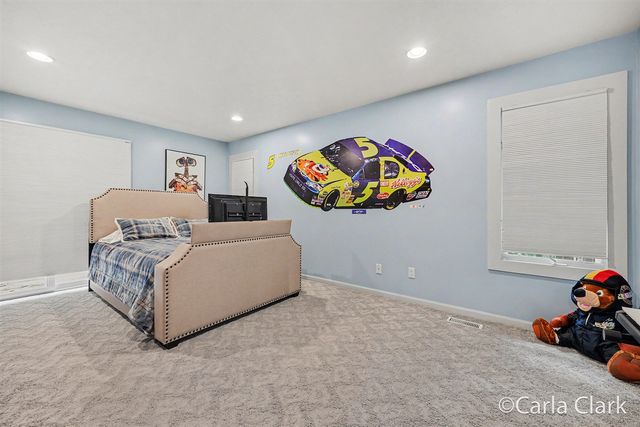9899 Twelve Point Drive, Rockford, MI 49341
